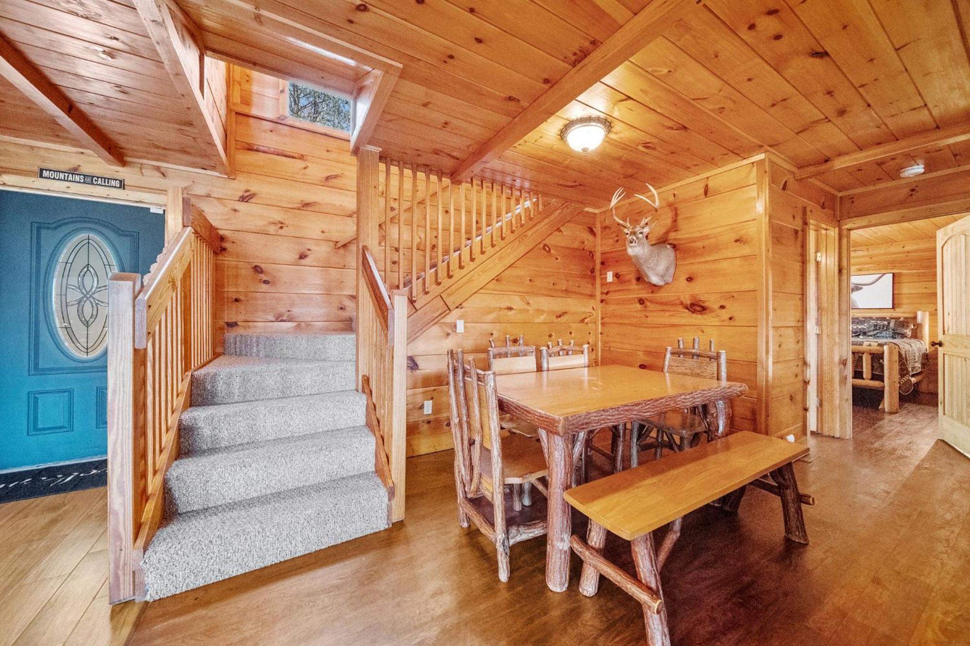Stairway To Heaven Cabin By Staycating 蓋特林堡 外观 照片